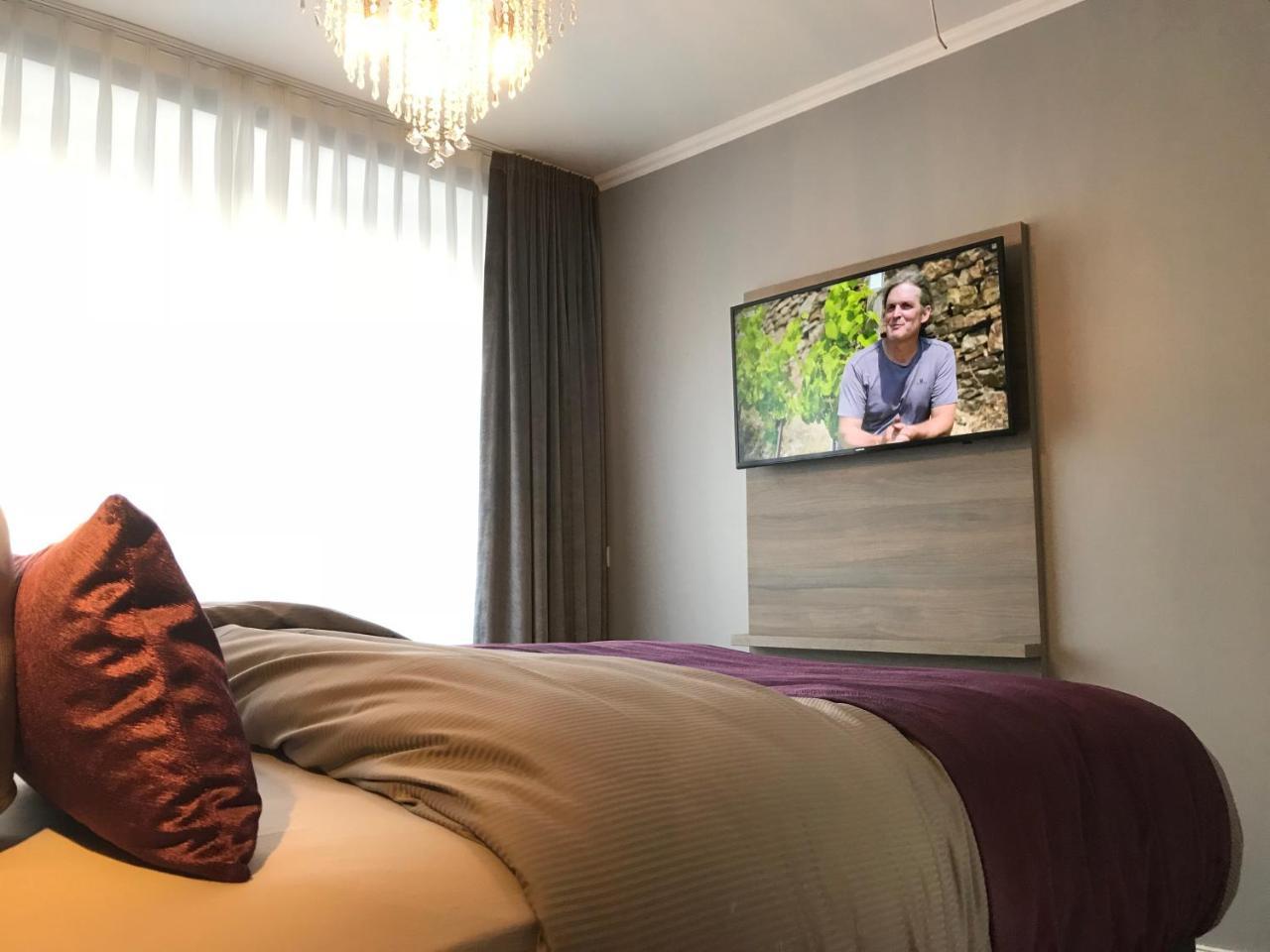 Apartmenthaus Burgenheimat In Rhens Bei Koblenz Kültér fotó