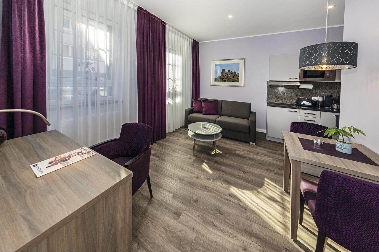 Apartmenthaus Burgenheimat In Rhens Bei Koblenz Kültér fotó